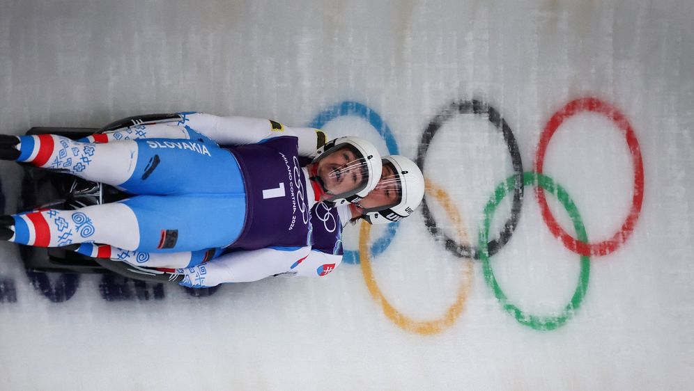 Slovački par u sanjkanju