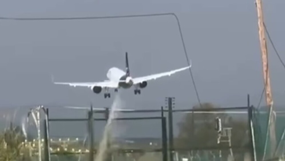 Pokušaj slijetanja aviona