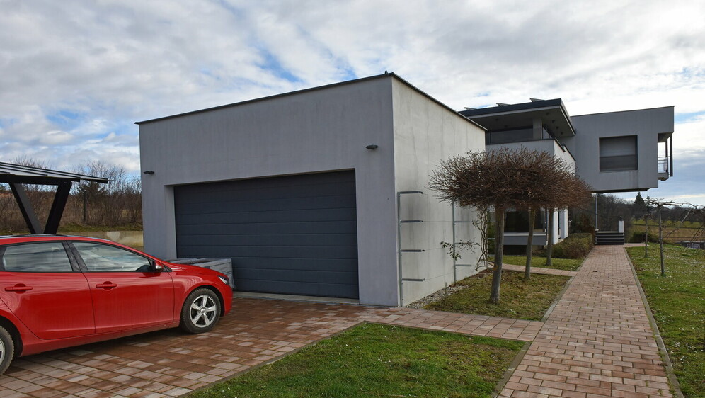 Vila Vinka Grgića u Novoj Gradiški - 2