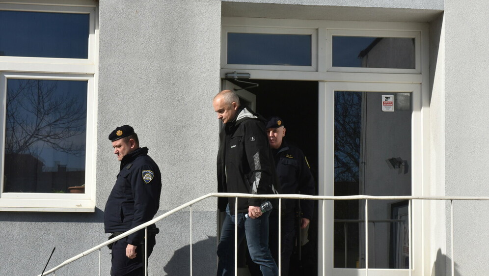 Vinko Grgić nakon saslušanja odveden je da prisustvuje pregledu ureda - 7