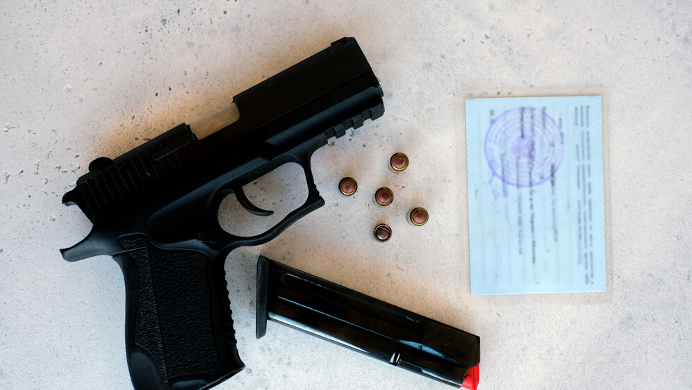 Kako se piše: oružni list ili oružani list