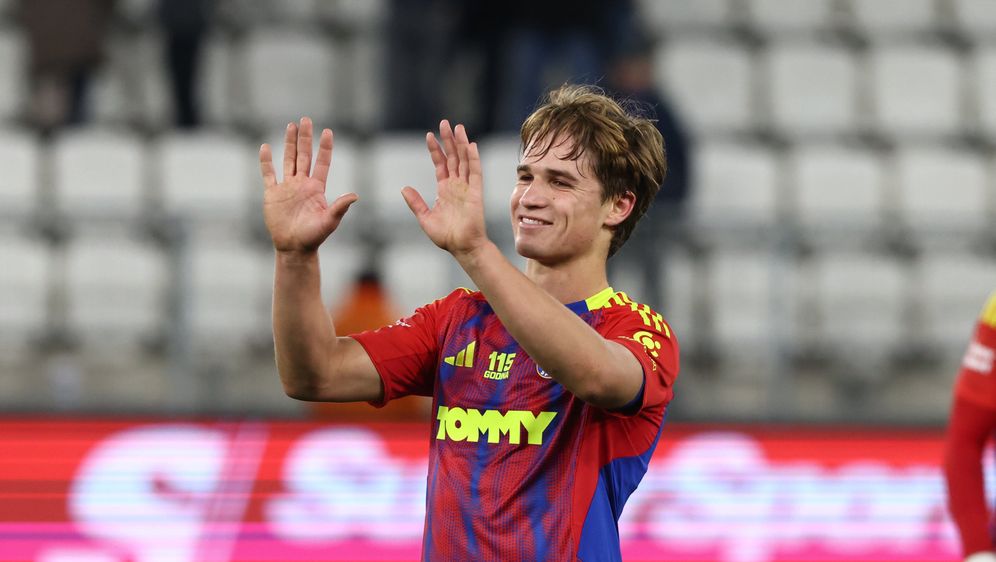 Rokas Pukštas slavi pogodak