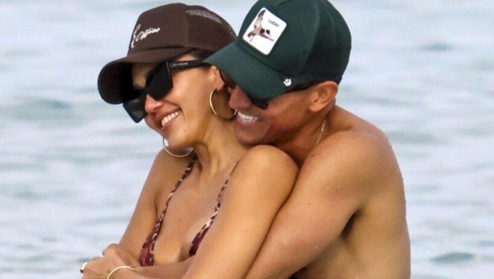 Jessica Alba i Danny Ramirez - 1
