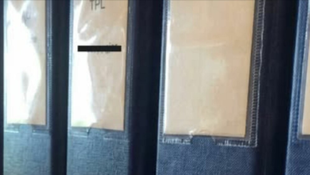 Neobično skriven alkohol u uredu