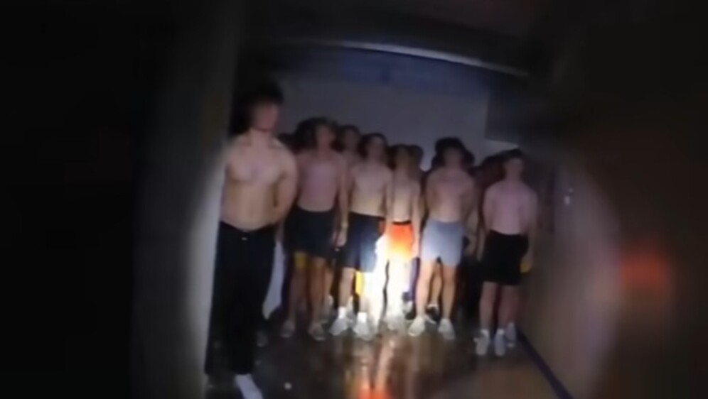 Podrum bratstva, inicijacija