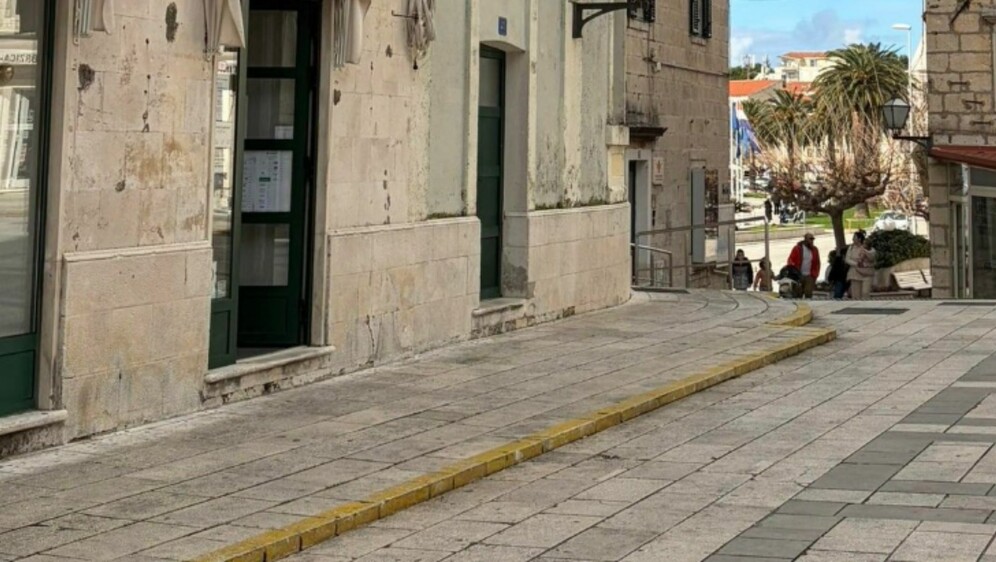 Greška na termometru u Makarskoj