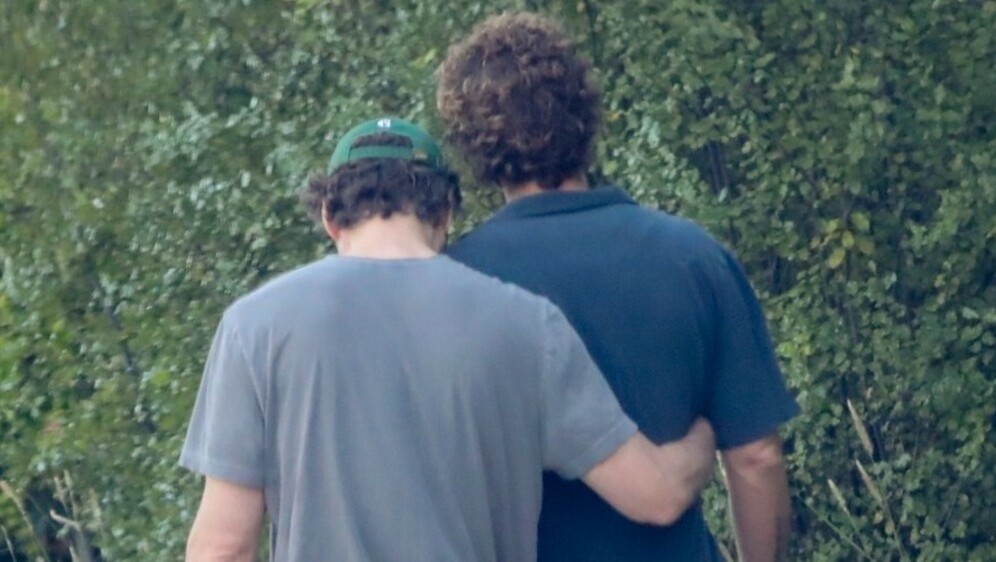 Pedro Pascal, Rafael Olarra