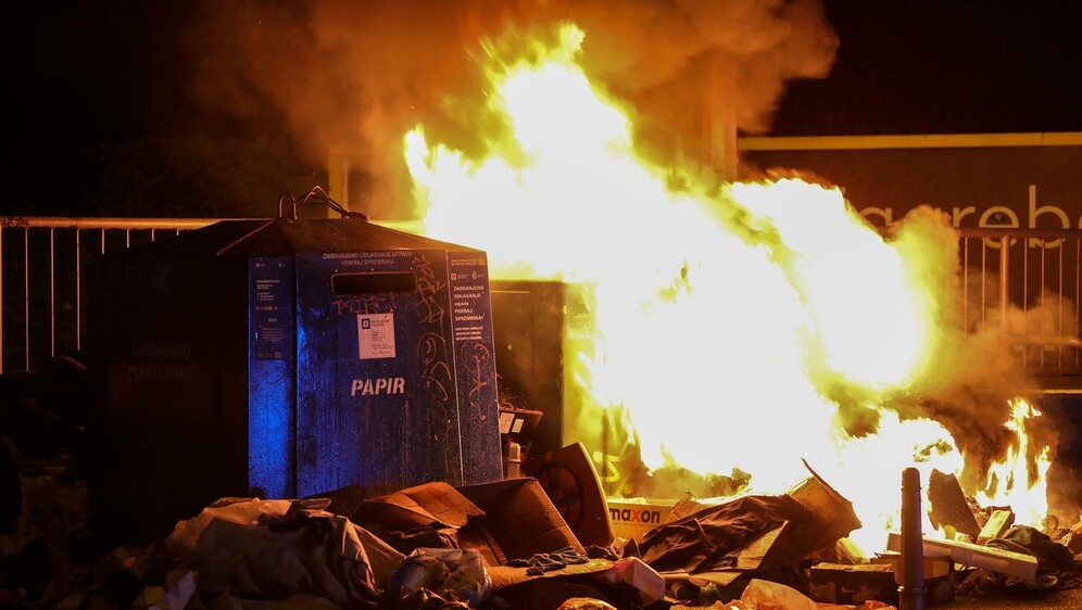 Zapaljeni kontejneri u Zagrebu