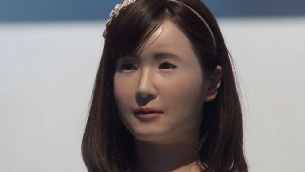 Toshiba predstavila androidni robot koji govori, pjeva i izražava emocije!