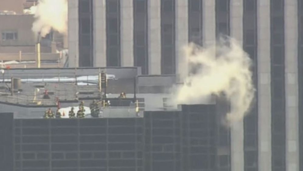 Požar u Trumpovu neboderu (Screenshot: APTN)
