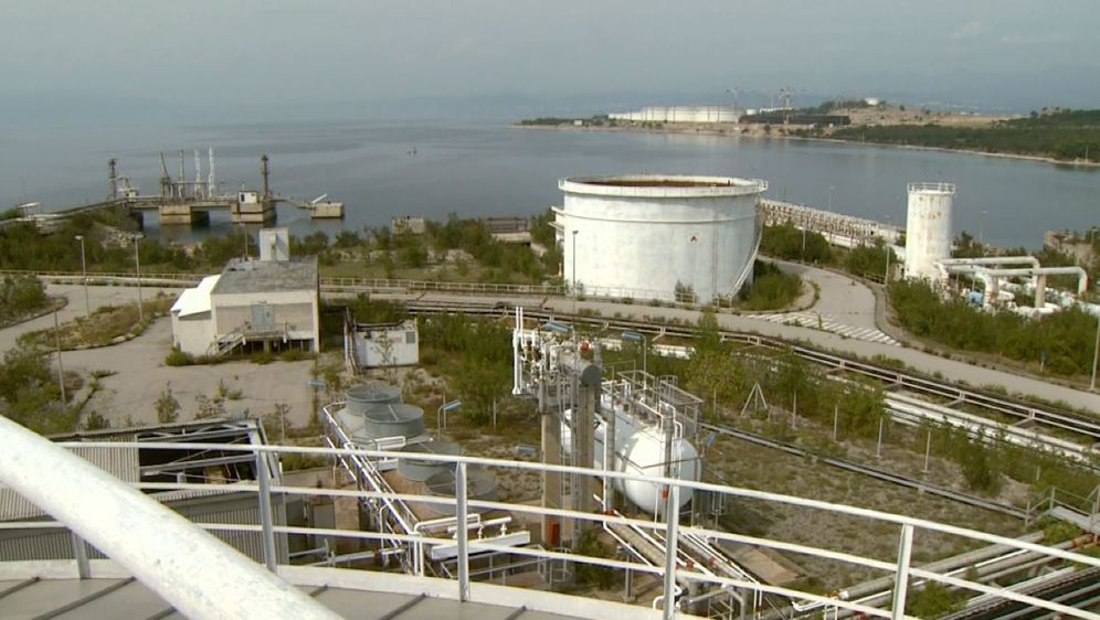 Plutajući ili kopneni plinski terminal (Foto: Dnevnik.hr) - 3