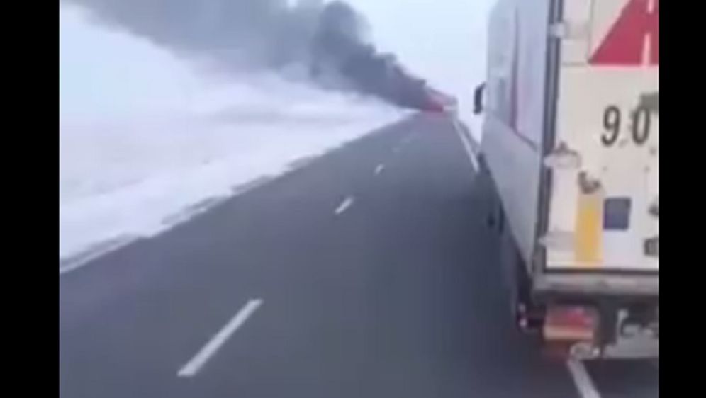 Zapalio se autobus u Kazahstanu (Foto: Screenshot)