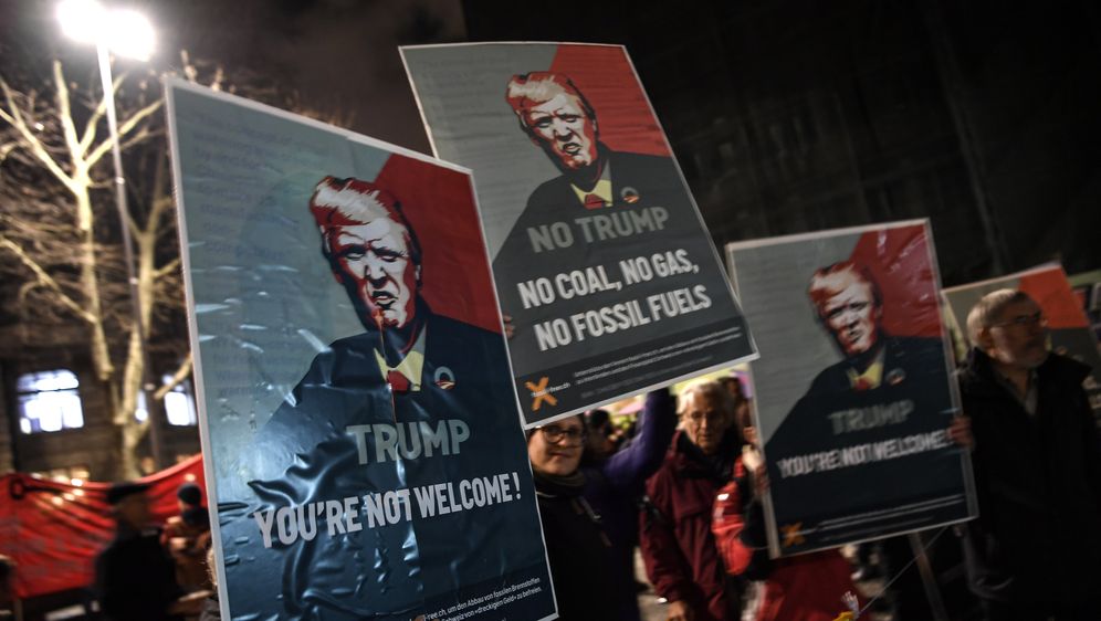 U Zürichu održan prosvjed protiv Trumpa (Foto: AFP)