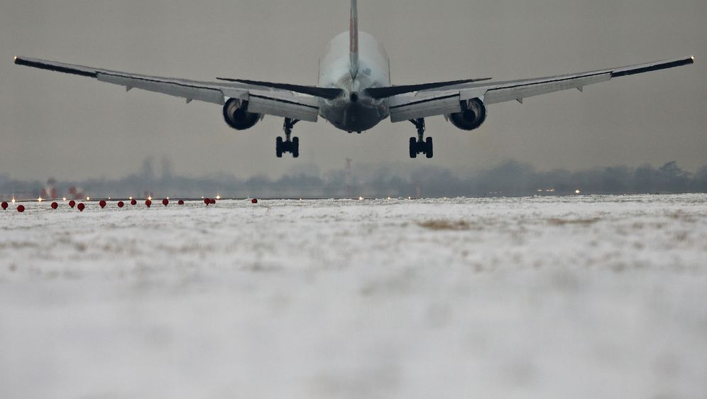 Avion, ilustracija (Foto: AFP)