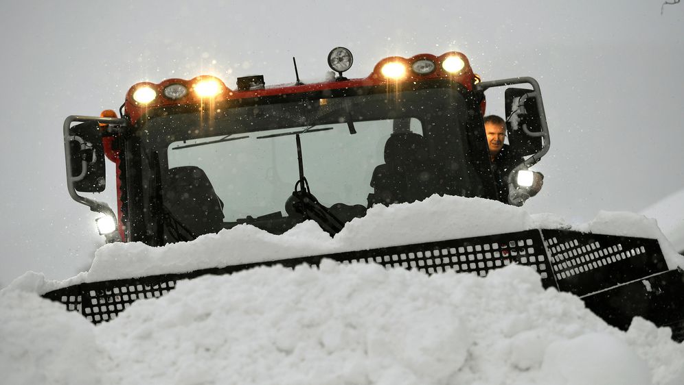 Snježno nevrijeme u Austriji (Foto: AFP) - 1