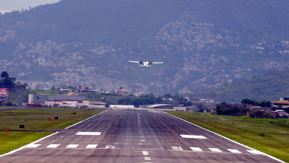 Aerodrom Toncontin, Honduras - 4
