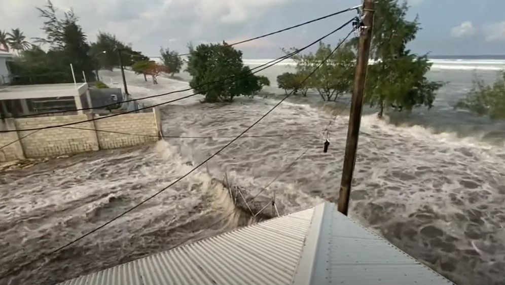 Tonga: Erupcija vulkana, pa tsunami - 8