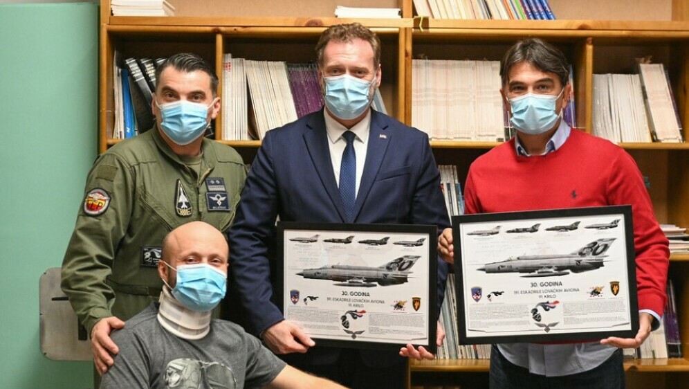 Banožić i Dalić posjetili ozlijeđenog pilota - 2