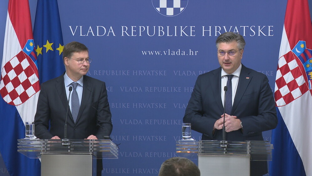 Valdis Dombrovskis, potpredsjednik Europske komisije za gospodarstvo, i premijer Andrej Plenković