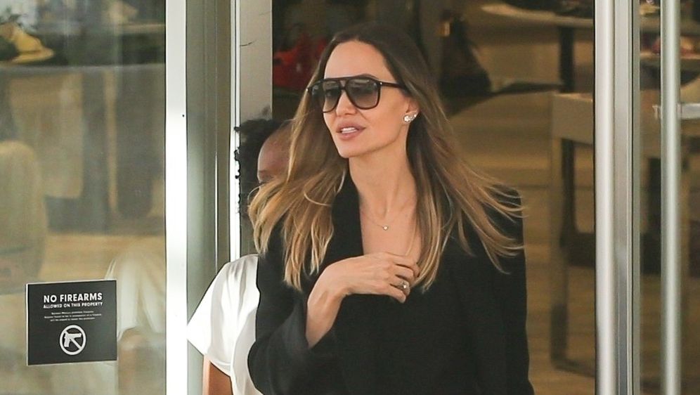 Angelina Jolie ljubiteljica je dizajnerskih torbica
