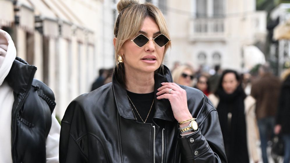 Splitska street stylerica nosi kožnatu bomber jaknu
