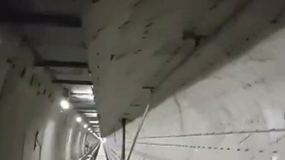 Probijen strop tunela podzemne željeznice u Istanbulu