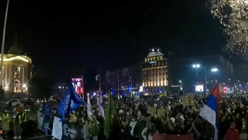 Napeto je stanje u Srbiji - 1