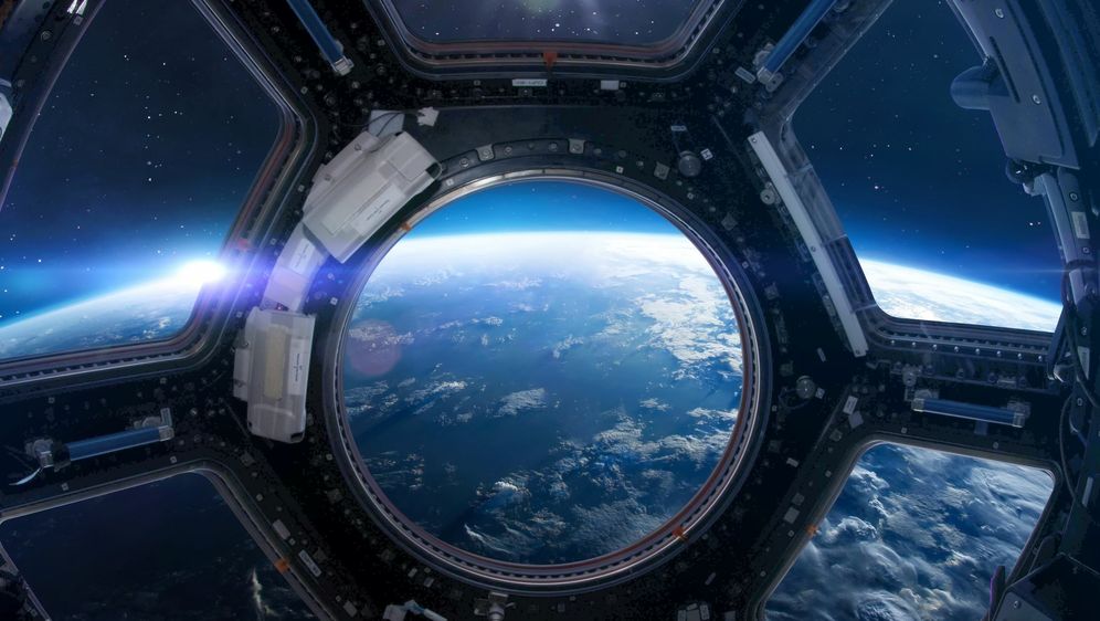 Zemljina orbita, ilustracija