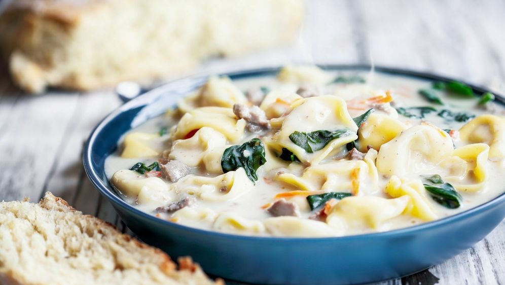 Kremasta juha s tortelinima