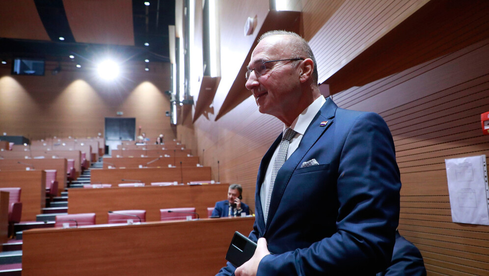 Gordan Grlić Radman