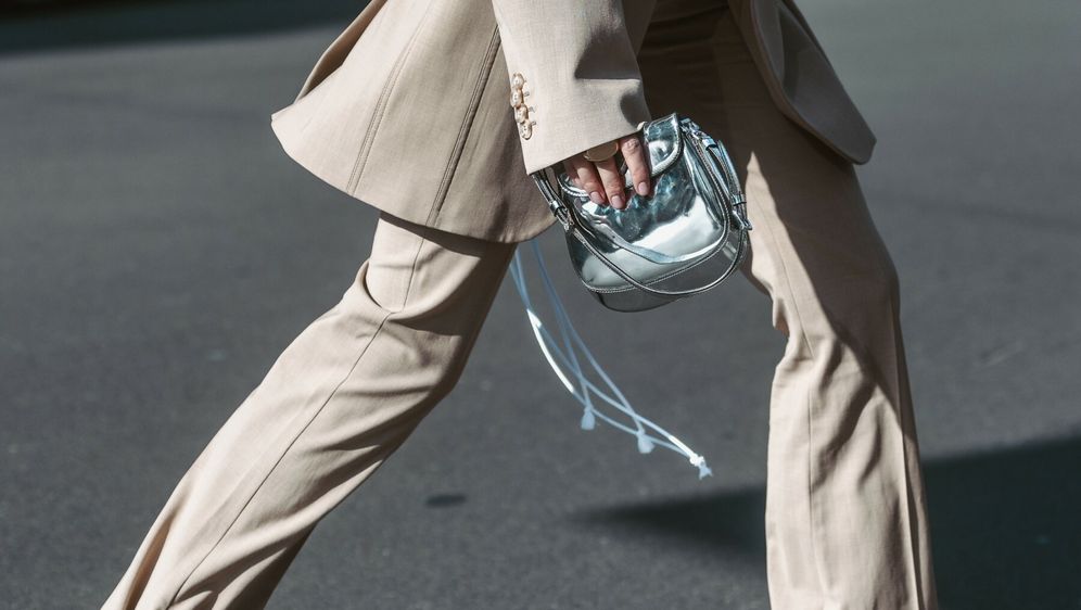 U ormaru se isplati imati elegantne hlače