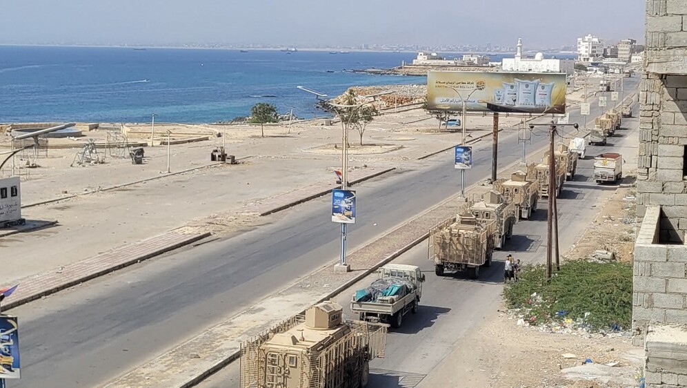 Konvoj oklopnih vozila u gradu Mukalla