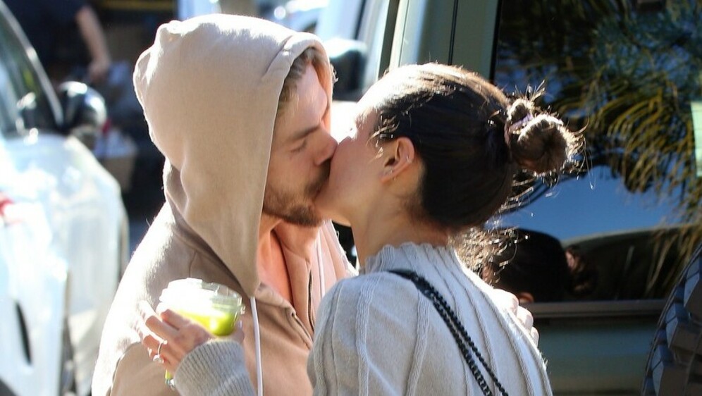 Derek Hough, Hayley Erbert Hough