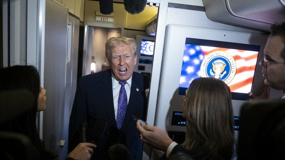 Predsjednik SAD-a Donald Trump s novinarima