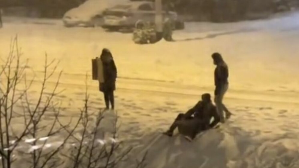 Improvizirane sanjke