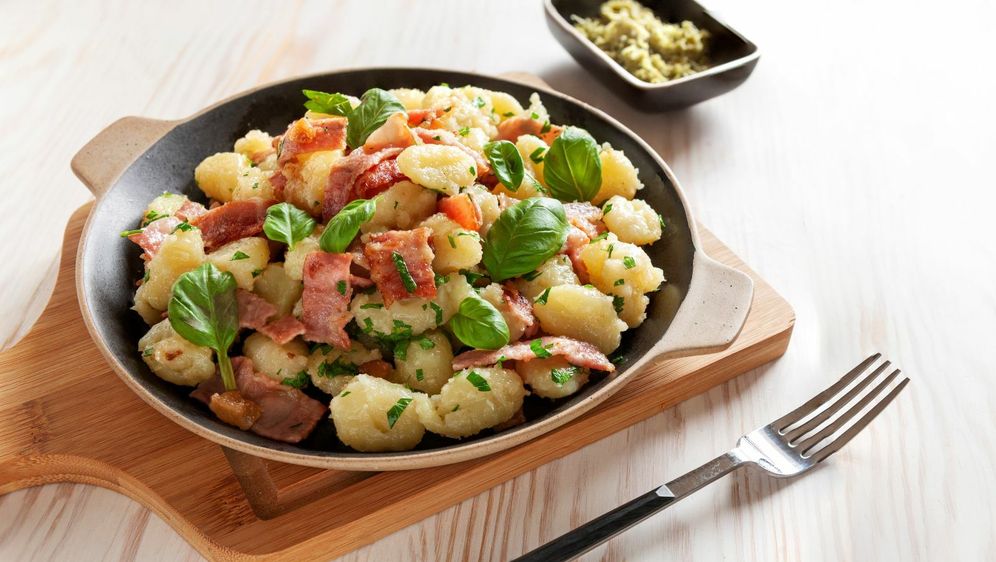 Njoki s piletinom i slaninom