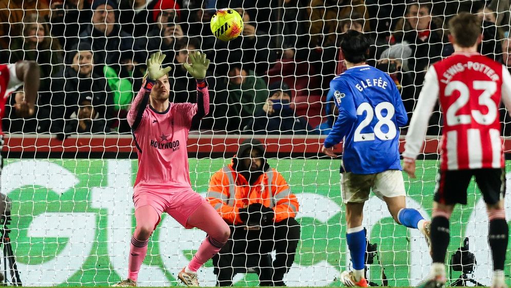 Panenka Enza Le Feea