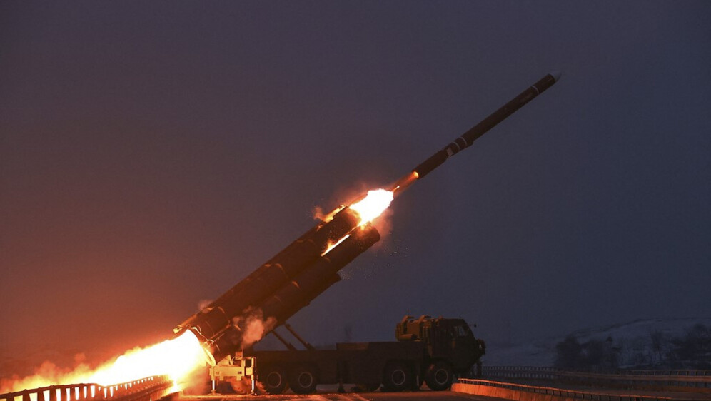 Projektil, ilustracija