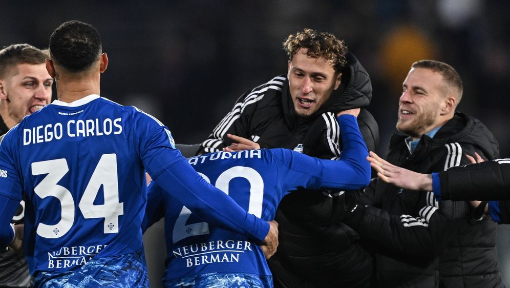 Slavlje pogotka Martina Baturine