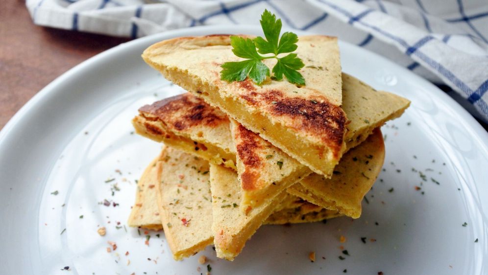 Talijanska pogača farinata od brašna slanutka