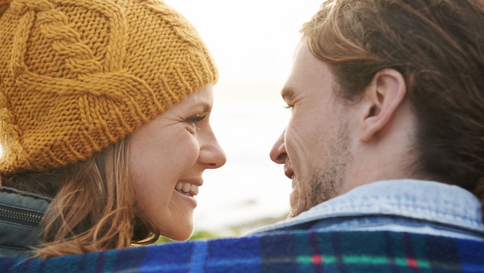 Kada prestanemo juriti za idealom, u odnose se vraćaju mir, lakoća i spontanost