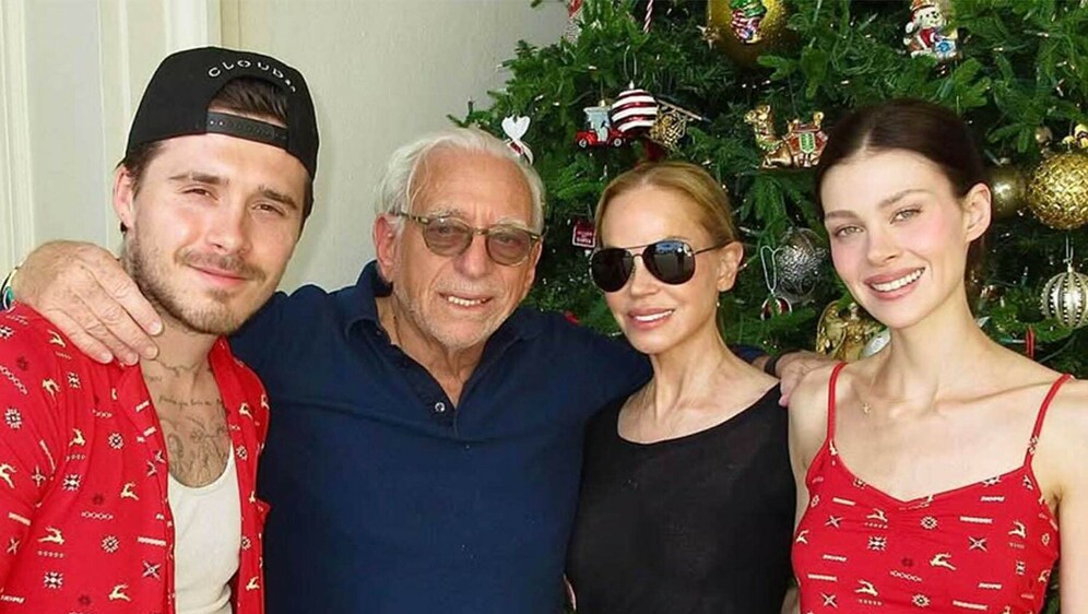 Brooklyn i Nicola Peltz Beckham s njenim roditeljima