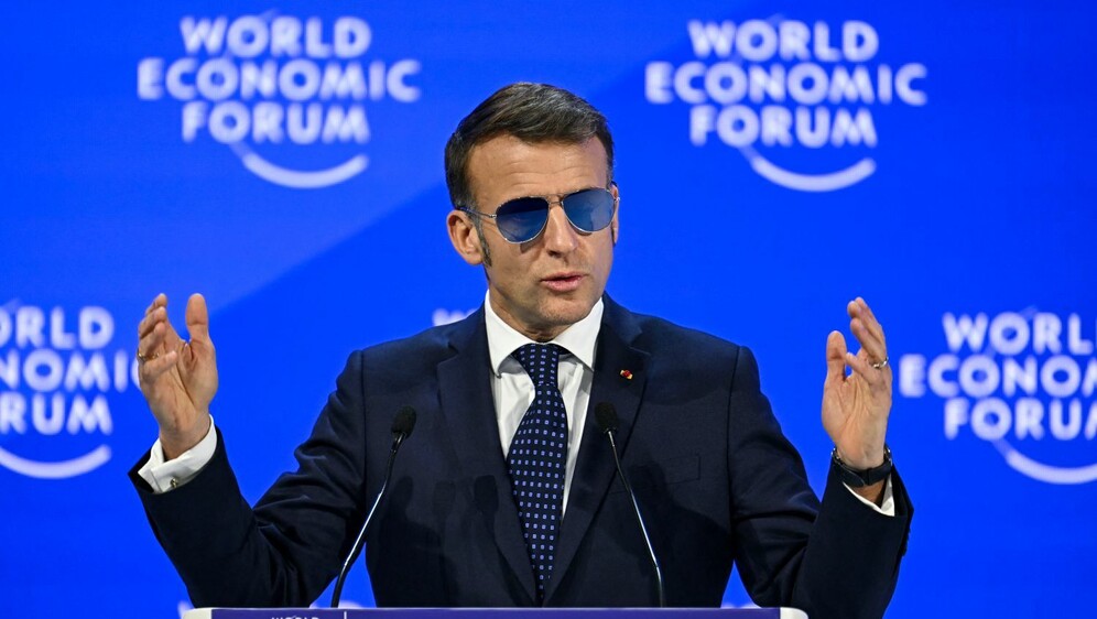 Emmanuel Macron - 3