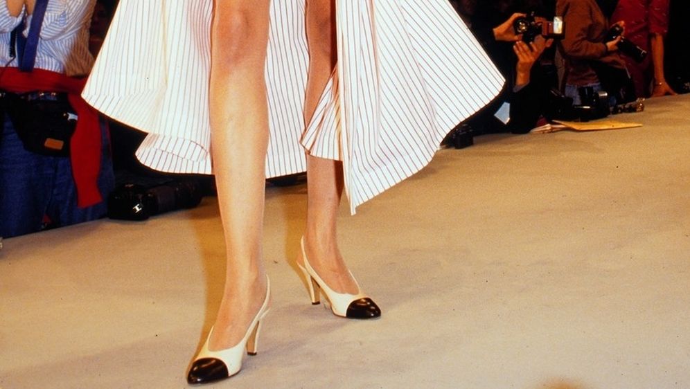 Linda Evangelista u dvobojnim salonkama