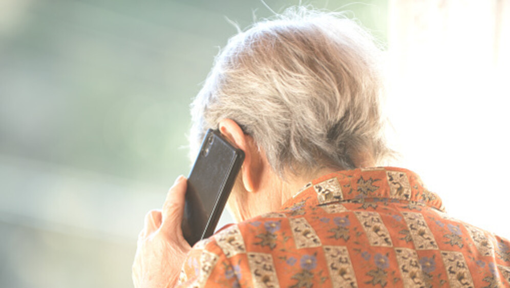 Telefonski poziv, ilustracija