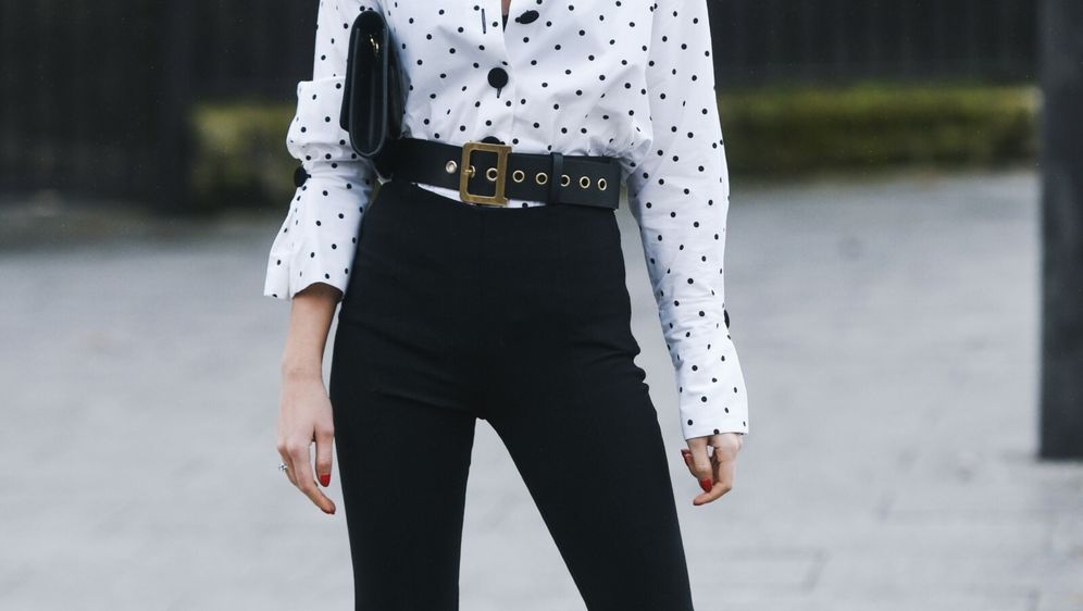 Crne hlače savršen su izbor za posao i izlaske