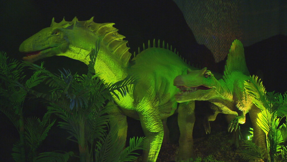 Izložba realističnih dinosaura