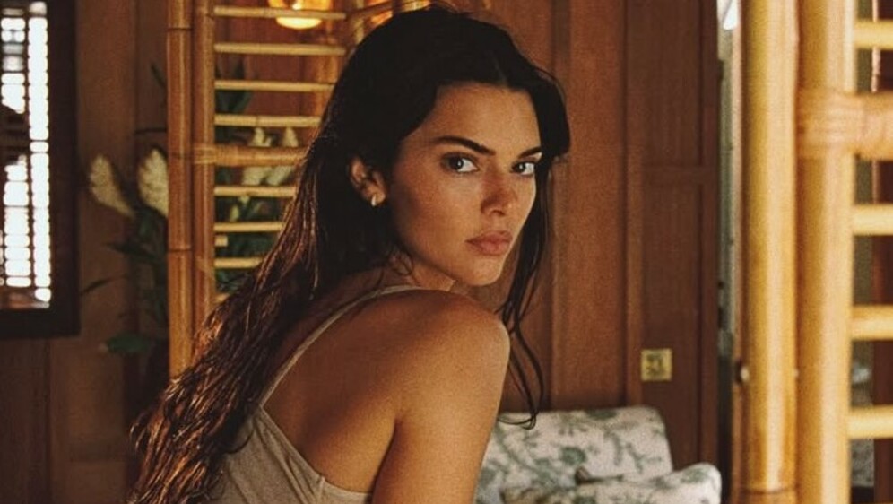Kendall Jenner - 6