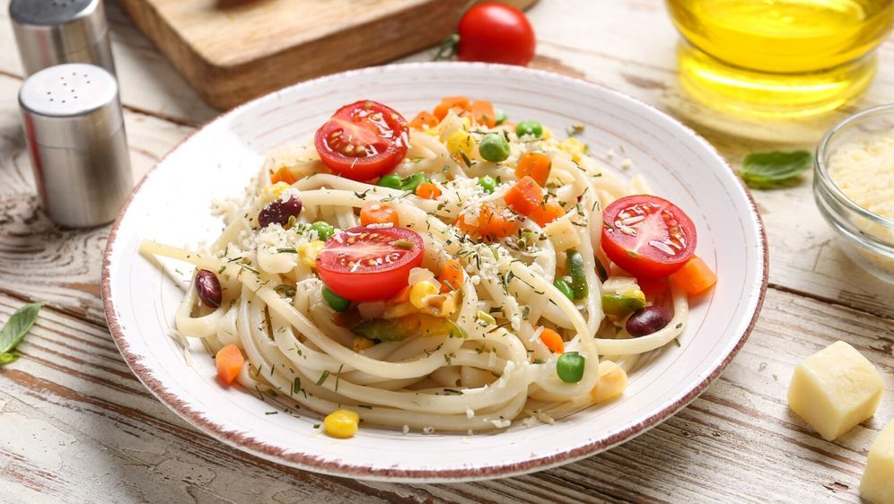 Tjestenina s mrkvicom i graškom