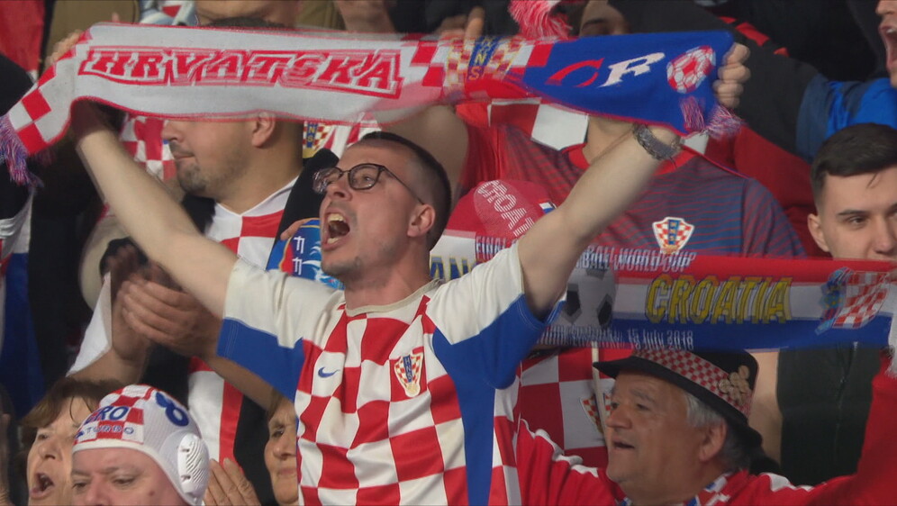 Rukometna euforija među navijačima - 3